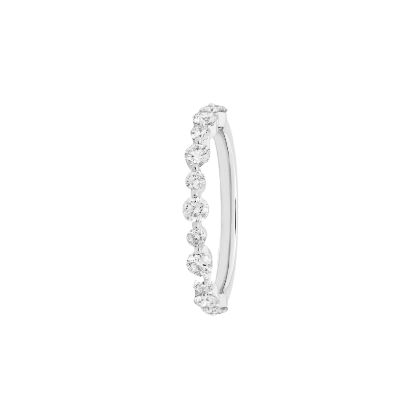 Shared Prong Alternating Diamond Ring