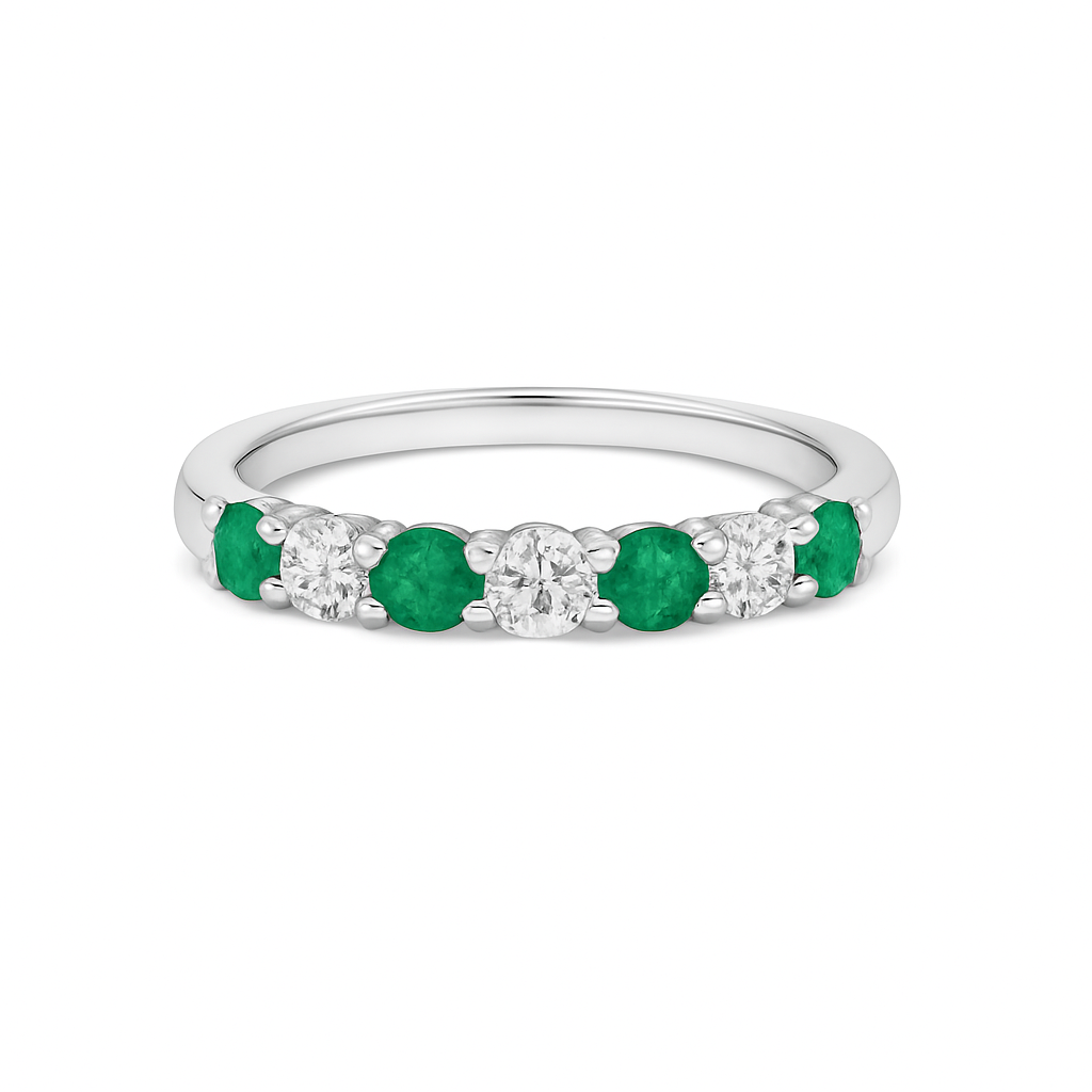 18KWG Emerald Diamond Ring